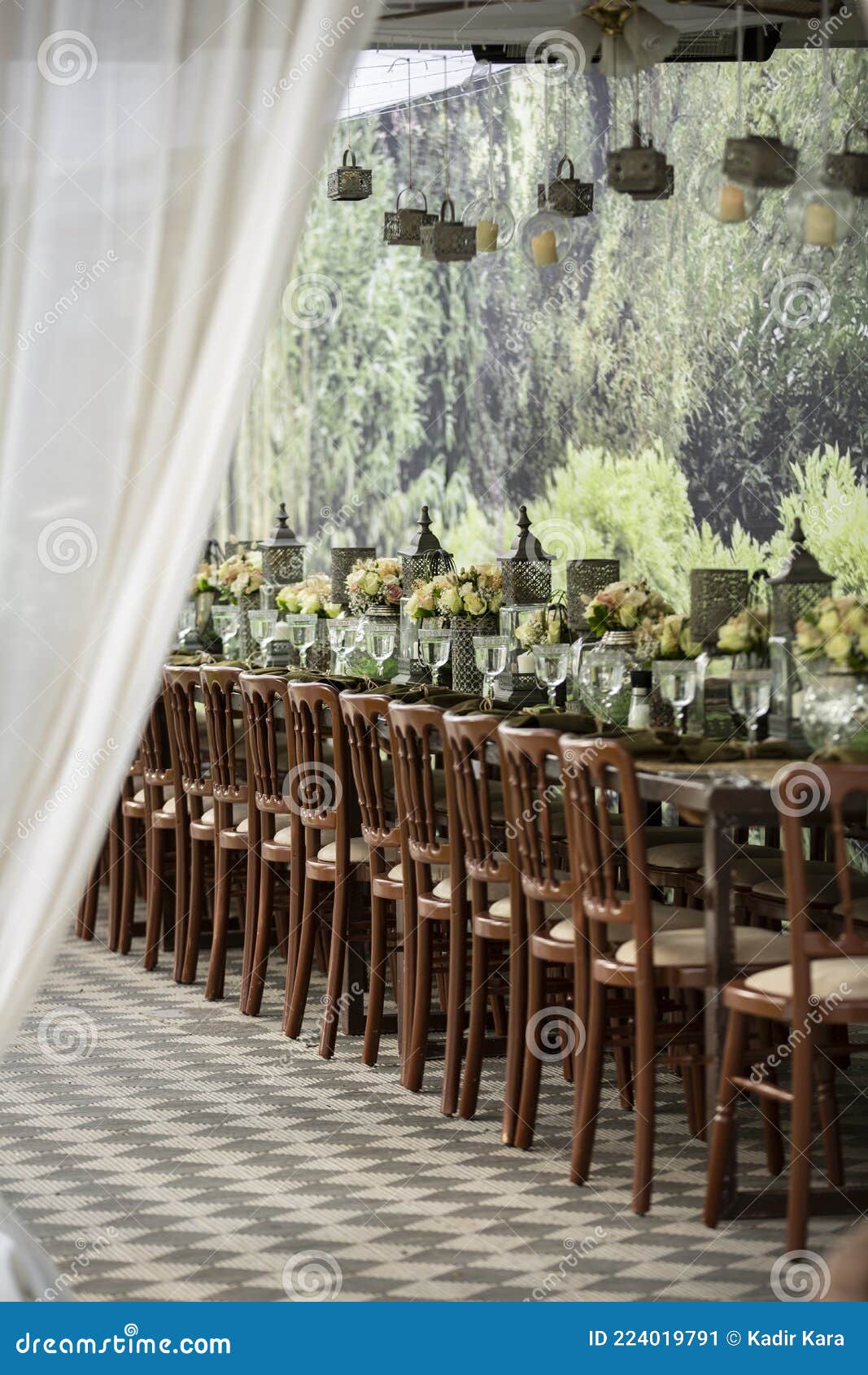 decorative venue , luxury dining event decor